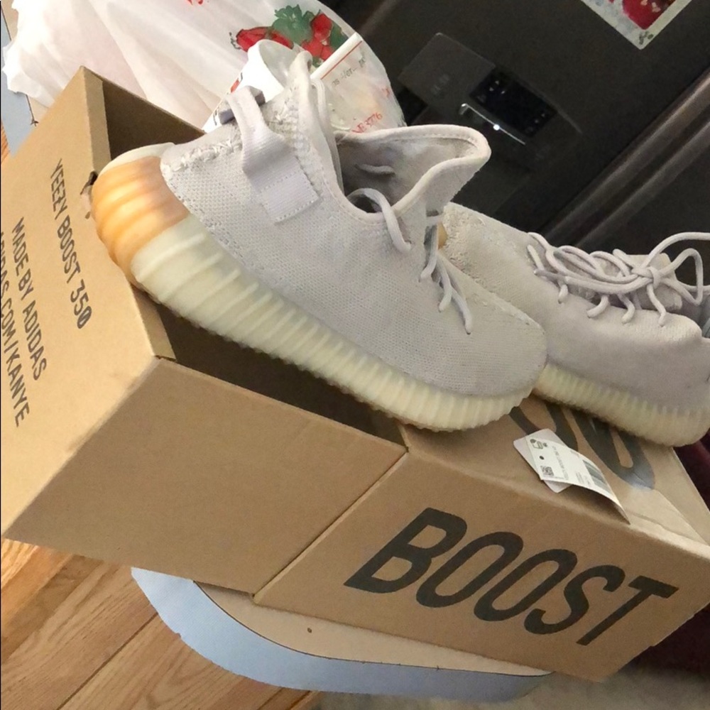 Size 10 yeezy boost 350 v2